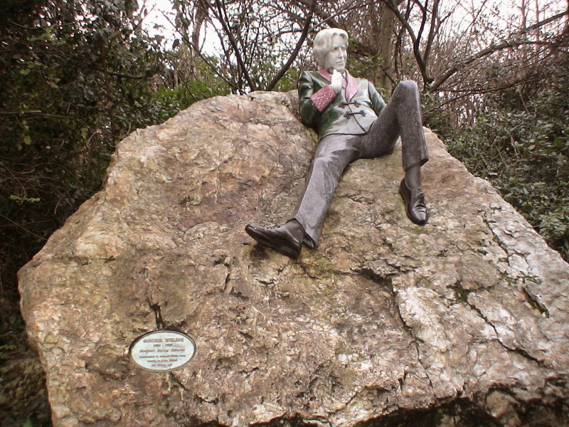 Statue of Oscar Wilde